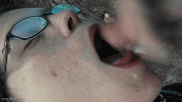 897931547.gif