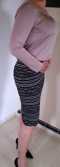 nadia49_ - Comment and rate exposed webslut Milf nadia - 0002nadia49-the-lovely-round-big-ass-...jpg