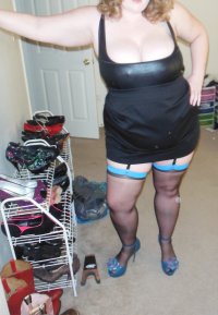 married redhead in stockings with blue garters and matching hooker heels10.JPG