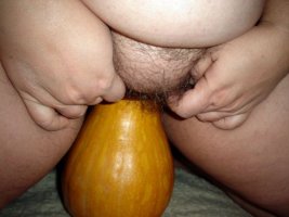 Pumpkin_in_my_pussy_13.jpg