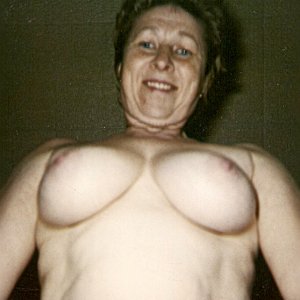 Christine (4).jpg
