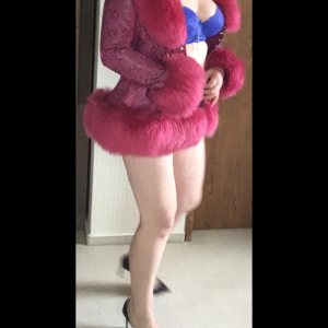 Red slutty fur coat