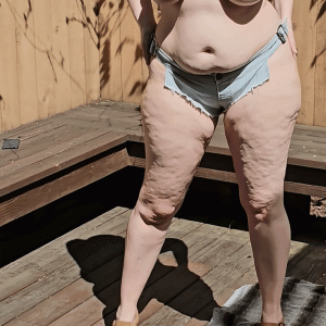 fat jiggly tits.gif