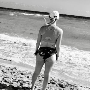 Beach babe MILF wife