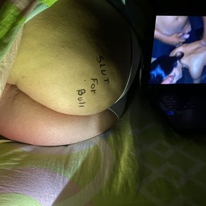 Slut for bulls