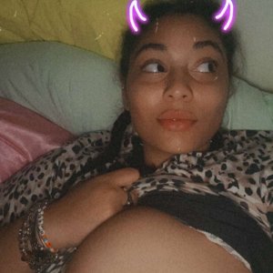 Have enough cum to cover her