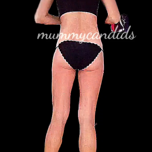 Shaking ass vigorous.mp4