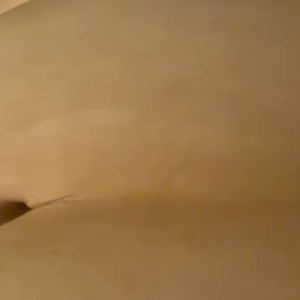 c05dd89c-c201-4ddf-bff1-1efb4d10ac8b.mov