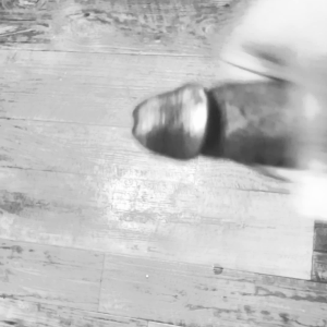 Who wants to make me cum